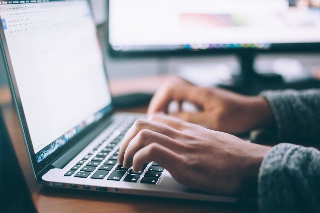 Pourquoi une IA gratuite peut suffire à booster votre productivité ?